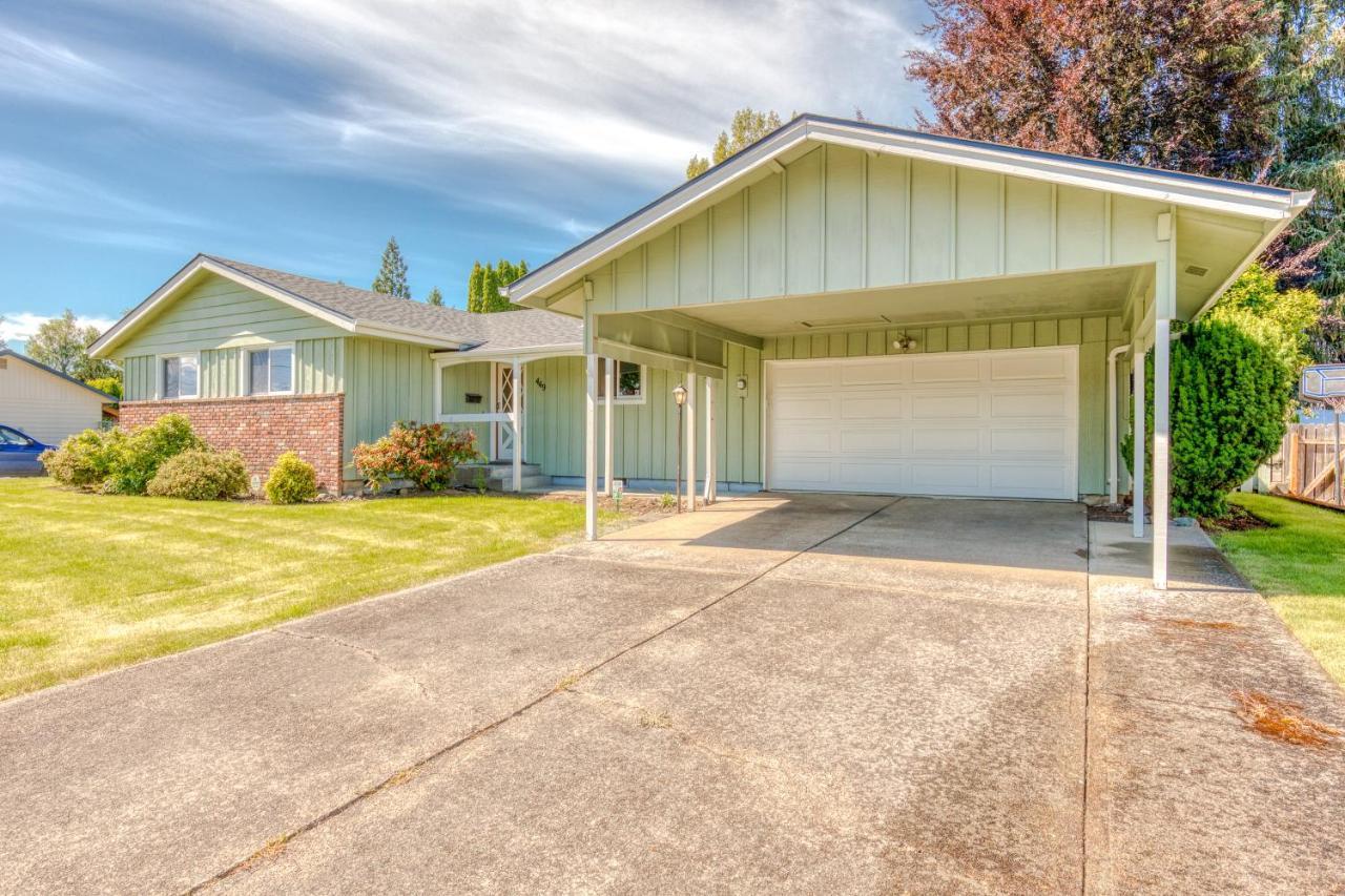 Machouse Villa McMinnville Exterior photo
