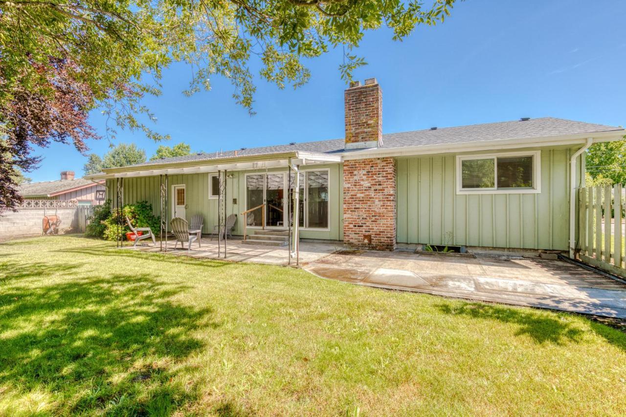 Machouse Villa McMinnville Exterior photo